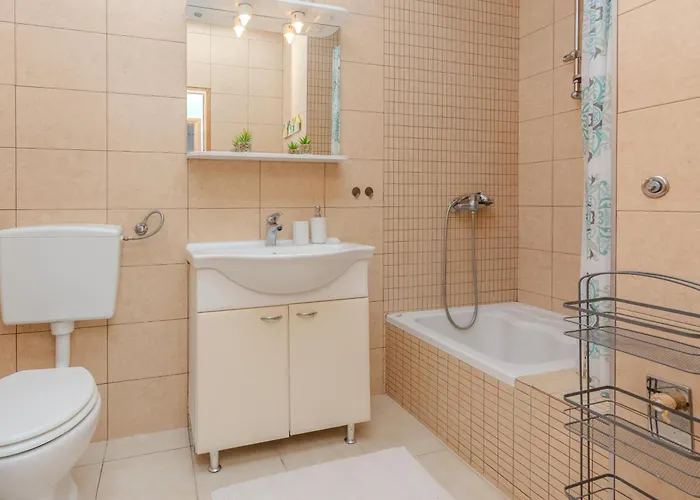 With Parking Space - Lozice, - 23359 Apartment *