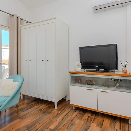 With Parking Space - Lozice, - 23359 아파트 *