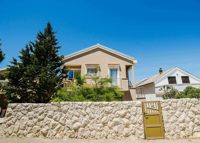 With Parking Space - Lozice, - 23359 Vir